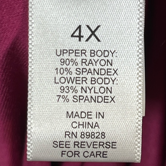 NWOT LOGO LAVISH WRAPS ROBES - Picture 10 of 12